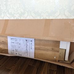 値下げ【新品】本棚　扉付き　ディスプレイラック