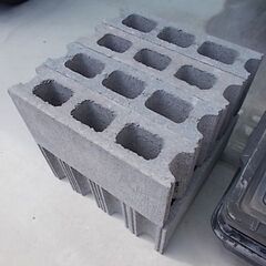 【只今、取引中です。お問い合わせはご遠慮ください。】ブロック　８個