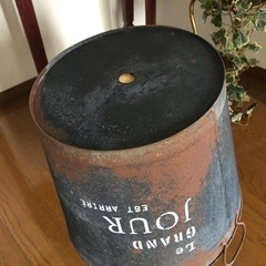 未使用シャビー風　植木鉢カバー　入れ物の画像