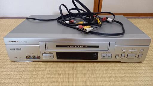 VHSビデオデッキ