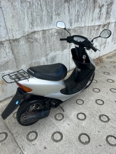 大人気車両セール‼️バッテリー新品‼️その他交換部品あり♪ ライブディオ✴②