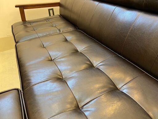 宇都宮でオシャレな家具を探すなら『オトワリバース！』ソファ 3.0P ダークブラウン オットマン付き 木枠フレーム 中古品