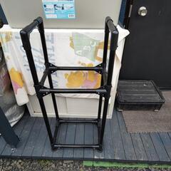 タイヤラック