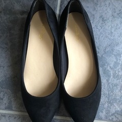 黒色　ビジネスパンプスの画像