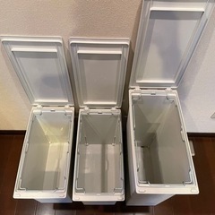 無印良品　ダストボックス　ゴミ箱　30L×1、20L×2の画像