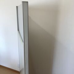仕切り　パーテション　つい立ての画像