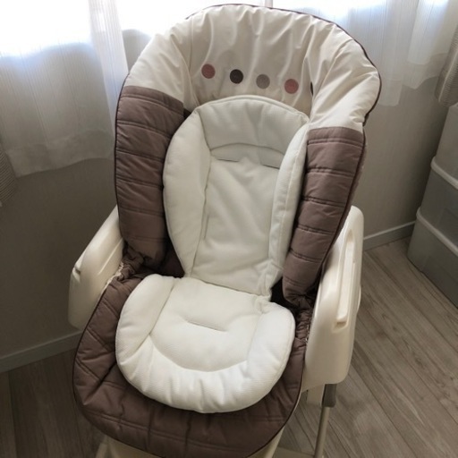 コンビ　ネムリラ　ハイローチェア