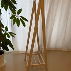 ハンガーラックの画像