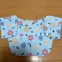 お引渡し決定しました。新品ハンドメイド　抱っこ紐カバー　スタイ4枚セットの画像
