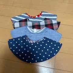 お引渡し決定しました。新品ハンドメイド　抱っこ紐カバー　スタイ4枚セットの画像