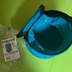 【キャンプ用品10】折りたたみ収納／ビニールバケツ10ℓ(フタ付き)の画像