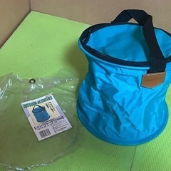 【キャンプ用品10】折りたたみ収納／ビニールバケツ10ℓ(フタ付き)の画像