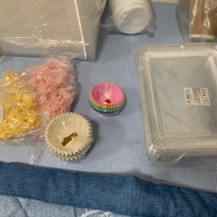 お弁当屋さん引退品。業務用容器やお箸、袋等
