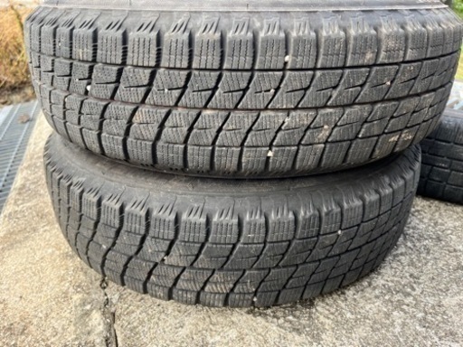 スタッドレス付き‼︎ HEAD40 ヘッド40 14インチ　5J＋35 