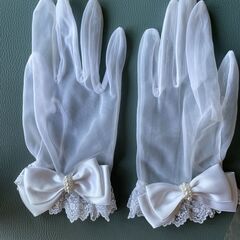 結婚式新婦用手袋の画像