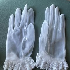 結婚式新婦用手袋の画像
