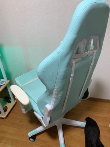 ゲーミングチェア こちらの都合により、別アカウントでお売りします