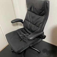 本格的なデスクチェアー譲ります。の画像
