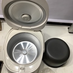SANYO マイコンジャー炊飯器　ECJ-EB10の画像