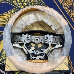 レクサス LS600hl ハンドルの画像