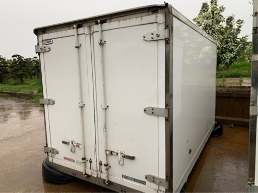 倉庫用トラックコンテナ　物置、ガレージなどに！