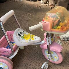 中古の三輪車（デズニーキャラクター品）幼児用　０円の画像