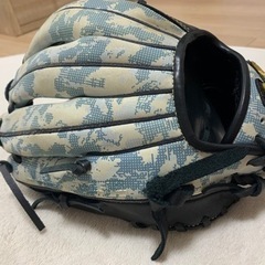 野球グローブ　アンダーアーマー の画像