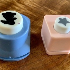 海苔とか紙とかにガッチャンと型抜きするツールです　うさぎ、星