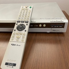 SONY DVDプレイヤー　中古　リモコン、ケーブル付の画像