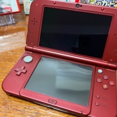 【7月5日中削除予定】任天堂3DS LL本体＋ソフト５個セット（電源ケーブル無し）の画像