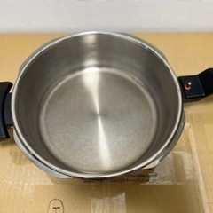 【無料】　フィスラーステンレス鍋の画像