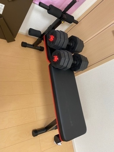 ベンチ×1  ダンベル10kg ×2