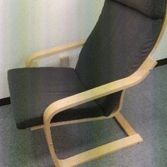 イケア POANG アームチェア＆オットマン、バーチ材突き板,フィーンスタ グレー1脚の画像