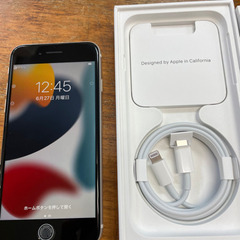 iPhone SE 第3世代　64G  スターライト