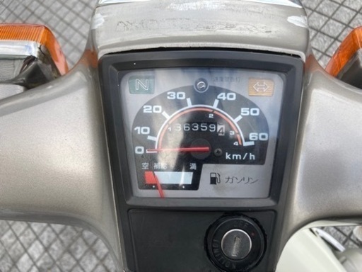 【カブ　カスタム】ホンダC50  セル付　前後タイヤ、バッテリー、キャリア新品❗️若林自転車　唐崎店　SALE❗️
