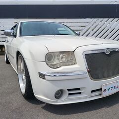 【コミコミ価格♪】クライスラー 300C 輸入車 キーレスキー 社外22インチAW(3902)の画像