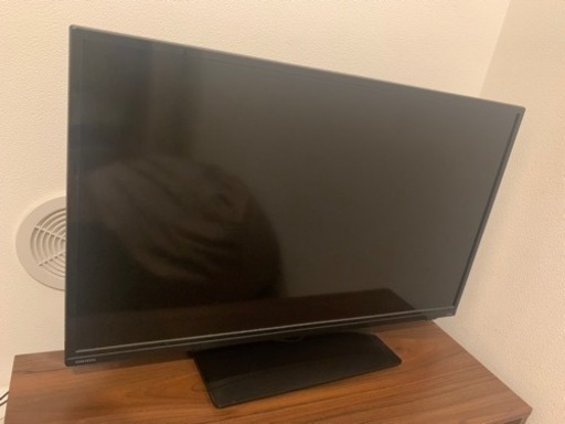 テレビ　Orion 2019年製　テレビ台付き