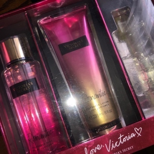 Victoria’s secrets ボディミスト　ボディクリーム　ビクシー
