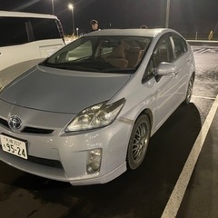 売れました！TOYOTA ZVW30プリウス　車検短い。