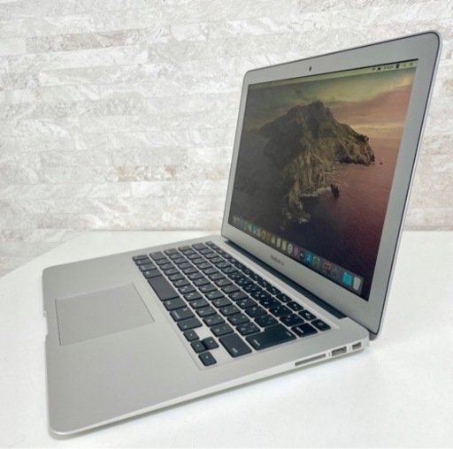 【軽量★動画編集】MacBook Air core i5 大容量•高速SSD256GB搭載 メモリ8GB