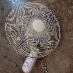 壁掛け大型扇風機