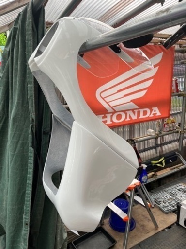在庫車両に使用した為中止中 ✨ 希少 ブルドッグ ロケット カウル 3分割 白 塗装済 ビタローニ スクリーン セット GT ゼファー GS