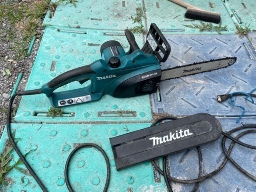 　【お譲り先決まりました】中古　マキタ　電動チェーンソー