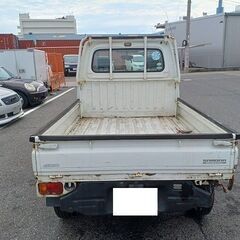 激安16年式サンバートラック４WD　訳ありのため　修理して乗ってください。下取り交換可の画像