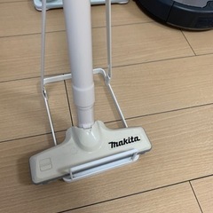 makita マキタコードレスクリーナーの画像