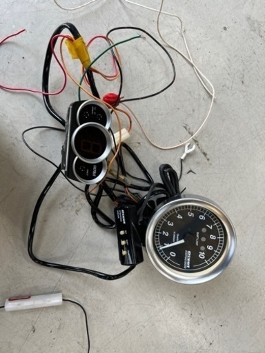 pivot タコメーター　シフトインジケータ　pivot