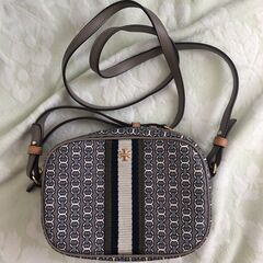【ほぼ新品】トリーバーチ　ショルダーバッグ