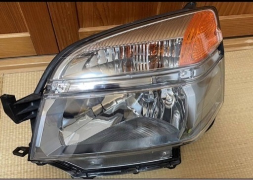 ヴォクシー AZR60G 前期 ヘッドランプ 左 KOITO 100-77522 状態 ： 美品 純正ヘッドライト