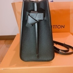 【ほぼ新品】LOUIS VUITTON ハンドバッグの画像