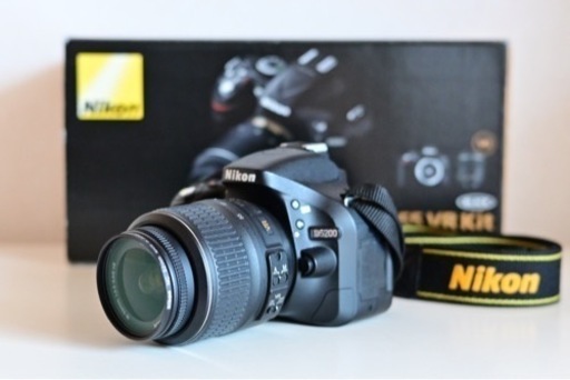 ニコン　一眼レフデジタルカメラ　Nikon D5200 18-55VR キット